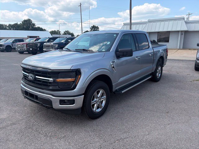 Used 2025 Ford F150 XLT w/ Equipment Group 301A Standard AWD/4WD image 2