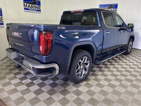 Used 2022 GMC Sierra 1500 SLT w/ SLT Convenience Package AWD/4WD image 13