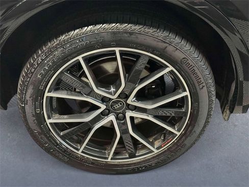 Used 2024 Audi SQ5 Premium Plus image 11