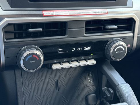 Used 2025 Toyota 4Runner SR5 image 28