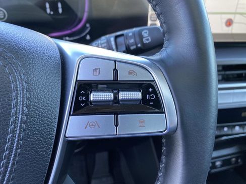 Used 2025 Kia Telluride S AWD/4WD image 17
