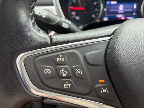 Used 2020 Chevrolet Equinox LT FWD image 22