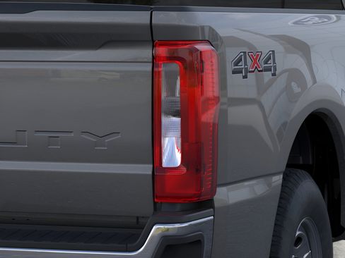 New 2026 Ford F250 XL AWD/4WD image 21