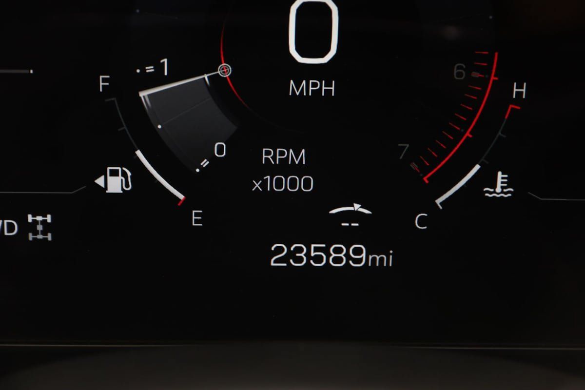 Used 2025 GMC Terrain Elevation w/ Technology Package II AWD/4WD image 34