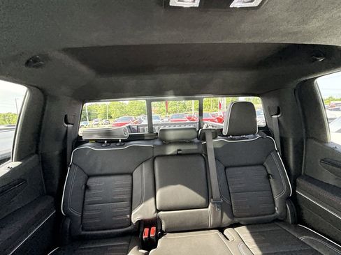 Certified 2025 GMC Sierra 1500 AT4X w/ AT4X AEV Edition AWD/4WD image 11