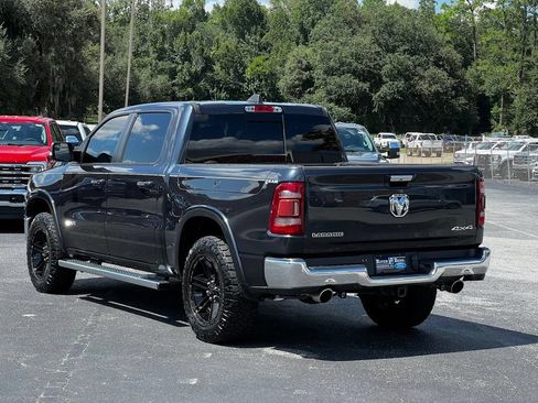 Used 2019 RAM 1500 Laramie AWD/4WD image 3