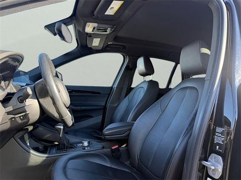 Used 2018 BMW X1 xDrive28i image 11