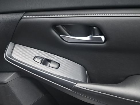 Used 2024 Nissan Sentra SV FWD image 34
