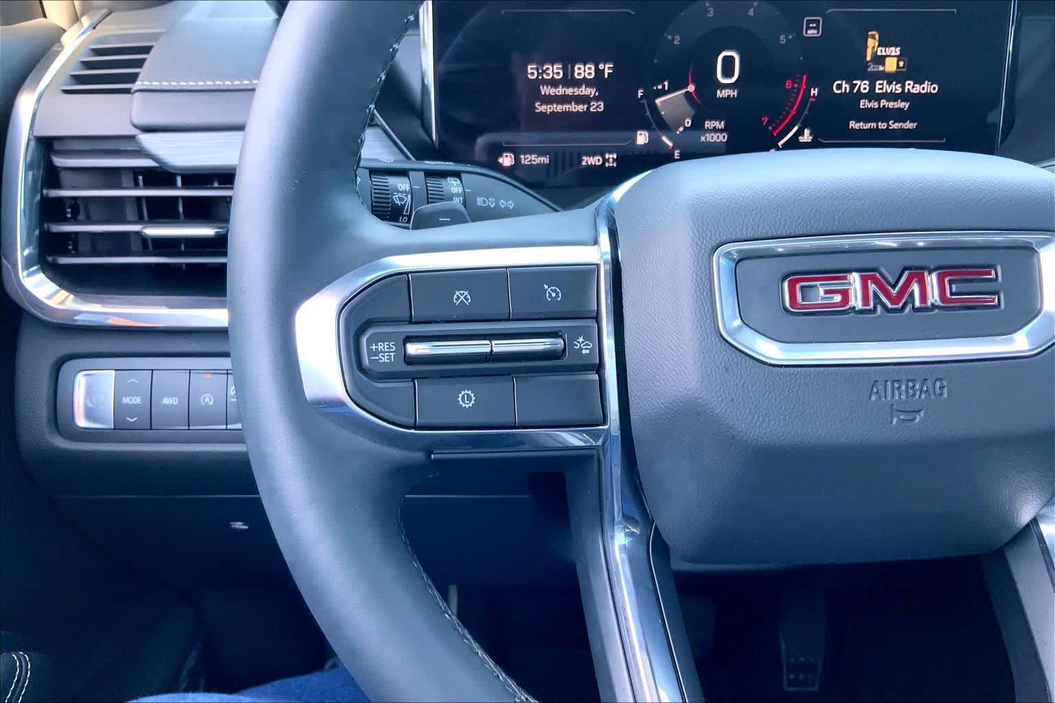 Used 2026 GMC Acadia Elevation w/ Black Edition AWD/4WD image 24