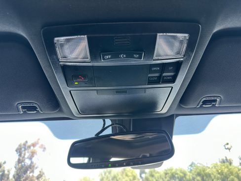Used 2022 Toyota Tacoma TRD Sport w/ TRD Premium Sport Package RWD image 25