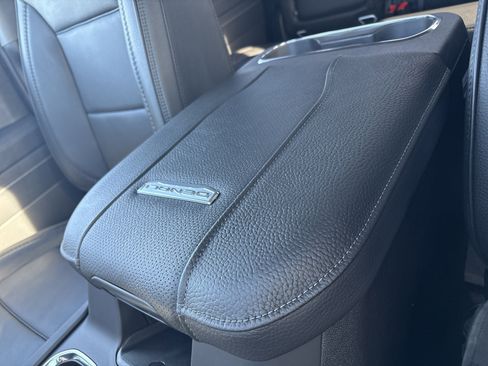 New 2026 GMC Sierra 2500 Denali w/ Denali Reserve Package AWD/4WD image 33