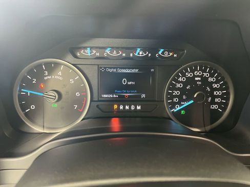 Used 2018 Ford F150 XLT w/ Equipment Group 302A Luxury AWD/4WD image 12