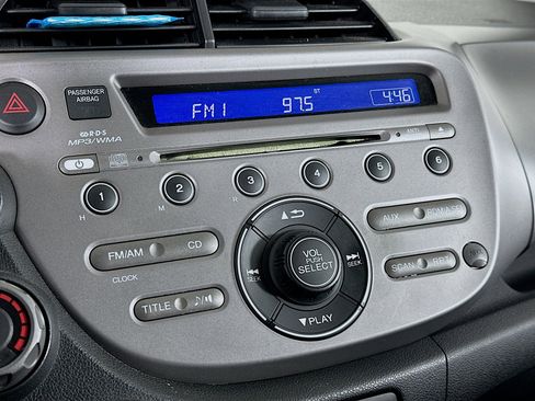 Used 2010 Honda Fit Sport image 21