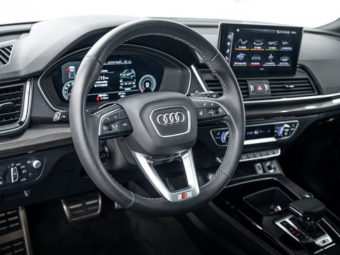 Used 2021 Audi SQ5 Prestige AWD/4WD image 11