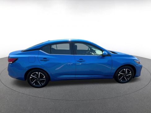 Used 2025 Nissan Sentra SV FWD image 16