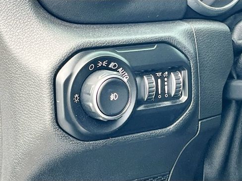 Used 2020 Jeep Wrangler Unlimited Rubicon w/ Quick Order Package 28Y Recon AWD/4WD image 10