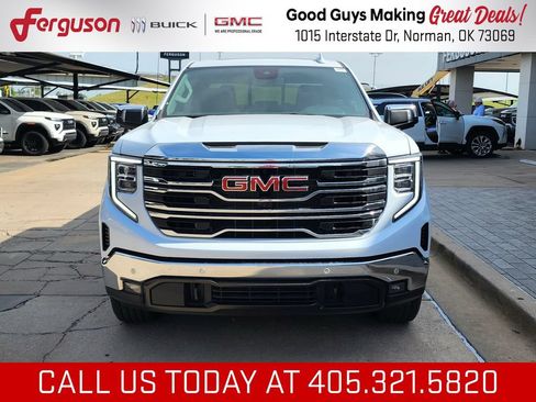 New 2026 GMC Sierra 1500 SLT w/ SLT Premium Plus Package AWD/4WD image 9