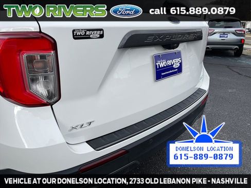 Used 2022 Ford Explorer XLT w/ Equipment Group 202A image 7