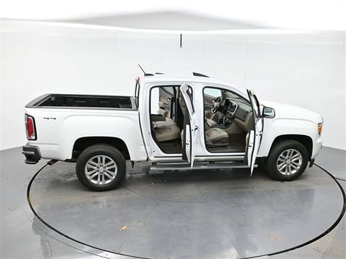 Used 2018 GMC Canyon SLT w/ Driver Alert Package image 43