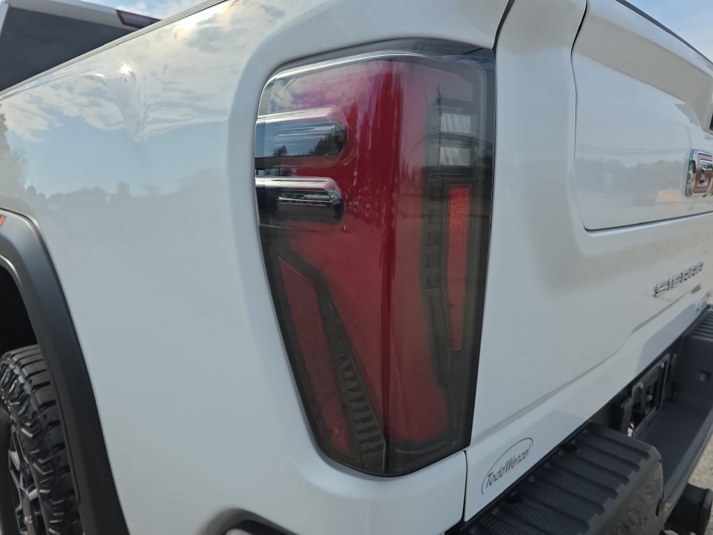 Certified 2025 GMC Sierra 2500 AT4X AWD/4WD image 36