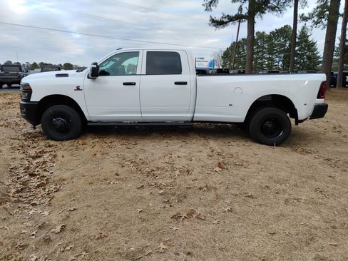 New 2026 RAM 3500 Tradesman image 8