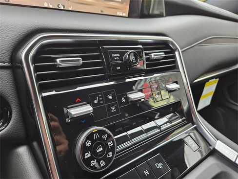 New 2025 Nissan Armada SL w/ Captain's Chari Seat Package image 19