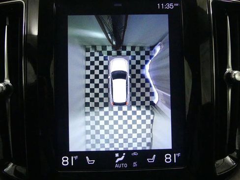 Used 2019 Volvo XC60 T5 Inscription image 11