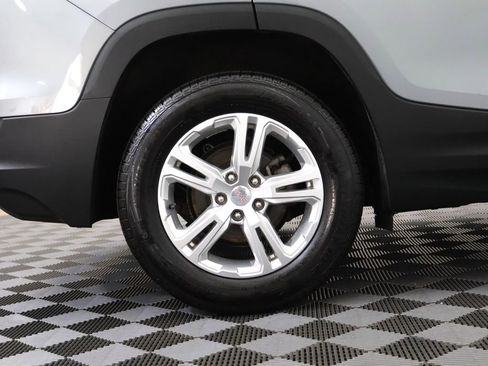 Used 2019 GMC Terrain SLE w/ Driver Convenience Package AWD/4WD image 6