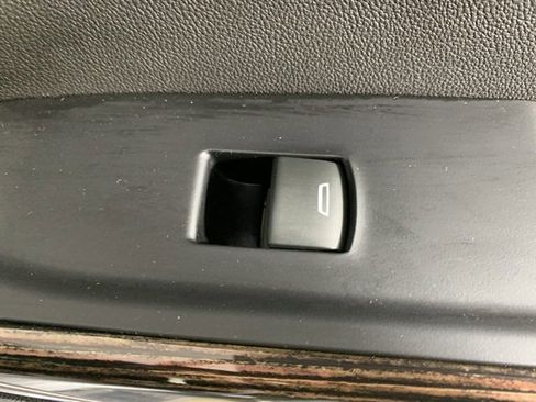 Used 2019 GMC Sierra 1500 SLE w/ SLE Value Package image 29