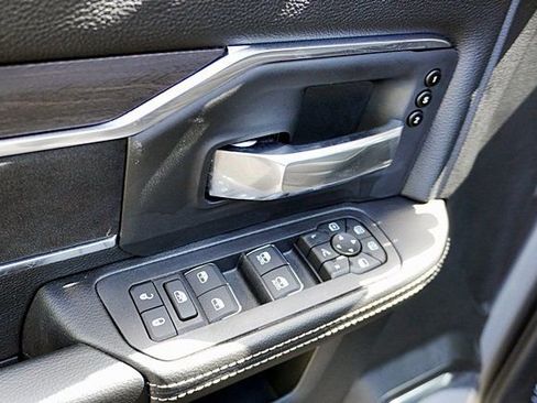 New 2026 RAM 2500 Laramie AWD/4WD image 31