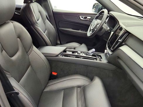Used 2025 Volvo XC60 B5 Ultra w/ Protection Package Premier AWD/4WD image 22