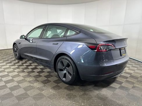 Used 2023 Tesla Model 3 Standard Range image 5