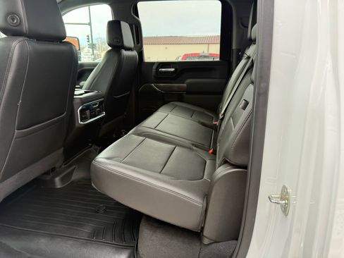 Used 2021 Chevrolet Silverado 2500 LTZ w/ LTZ Convenience Package image 12