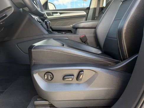 Used 2022 Volkswagen Atlas SE AWD/4WD image 12
