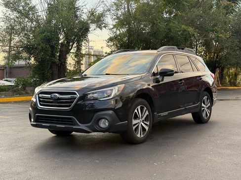 Used 2019 Subaru Outback 2.5i Limited AWD/4WD image 4