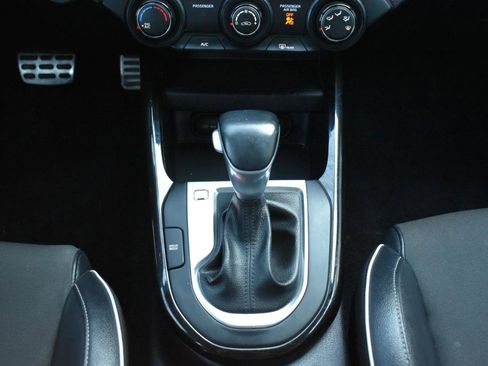 Used 2020 Kia Forte GT-Line FWD image 22