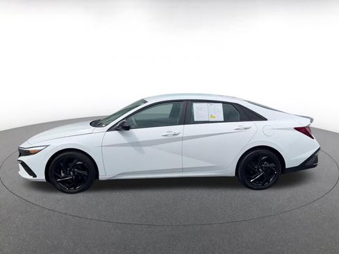Used 2026 Hyundai Elantra Sport FWD image 9