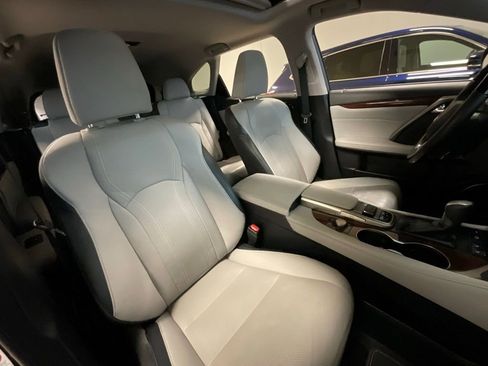 Used 2019 Lexus RX 350L Premium w/ Premium Package image 21