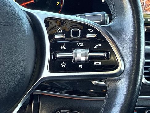 Used 2023 Mercedes-Benz GLS 450 4MATIC image 36