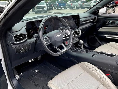 Used 2024 Ford Mustang Premium RWD image 8