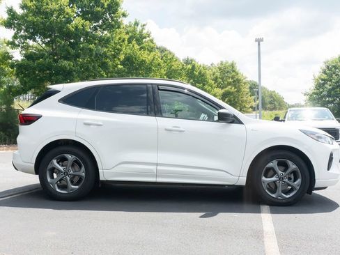 Used 2024 Ford Escape ST-Line w/ Tech Pack #1 FWD image 11