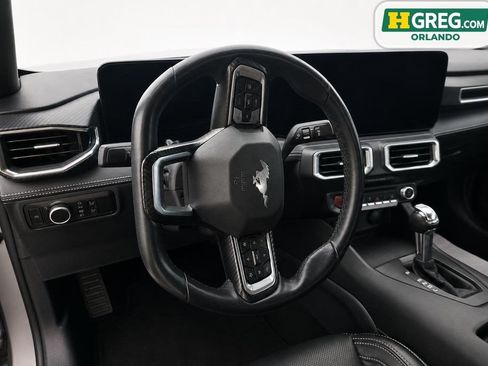 Used 2025 Ford Mustang Premium RWD image 10