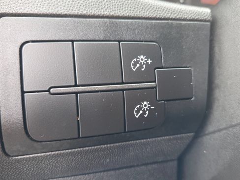 Used 2023 RAM ProMaster 2500 FWD image 25