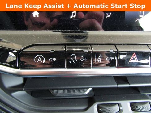 New 2026 Jeep Compass Latitude image 15