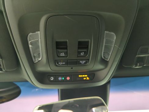 Used 2022 Cadillac CT4 Luxury w/ Sun And Sound Package RWD image 26