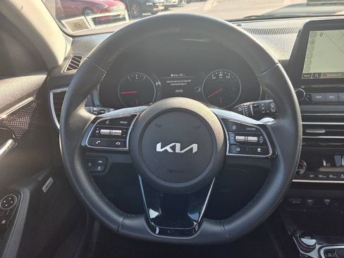 Used 2023 Kia Seltos SX w/ SX Sunroof Package AWD/4WD image 14