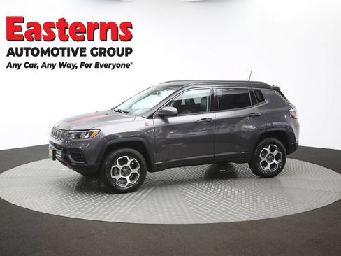 Used 2022 Jeep Compass Trailhawk w/ Trailhawk Convenience Group AWD/4WD image 59