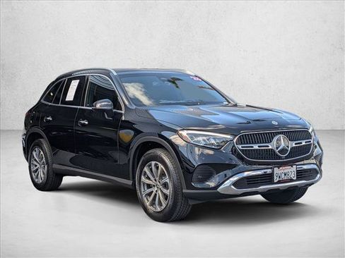 Certified 2026 Mercedes-Benz GLC 300 image 3