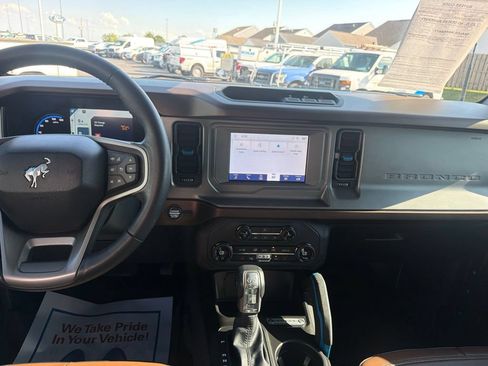 Used 2023 Ford Bronco Outer Banks AWD/4WD image 21