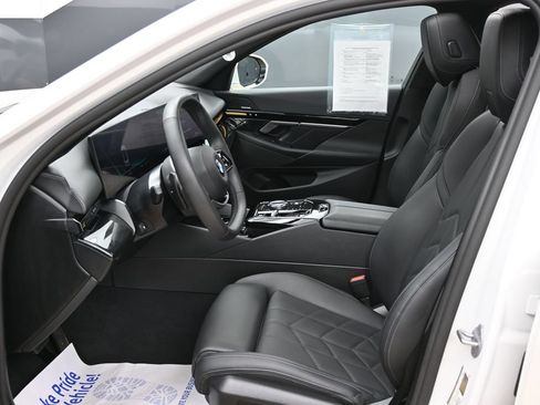 Used 2025 BMW 530i RWD image 20